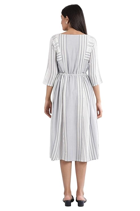 Aurelia Women's Rayon Blue Round Neck Yarn-Dyed Dress Knee-Length